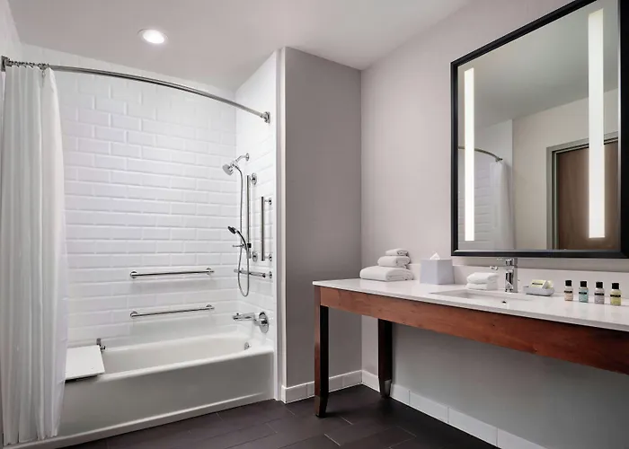 Four Points By Sheraton Hotel 3*